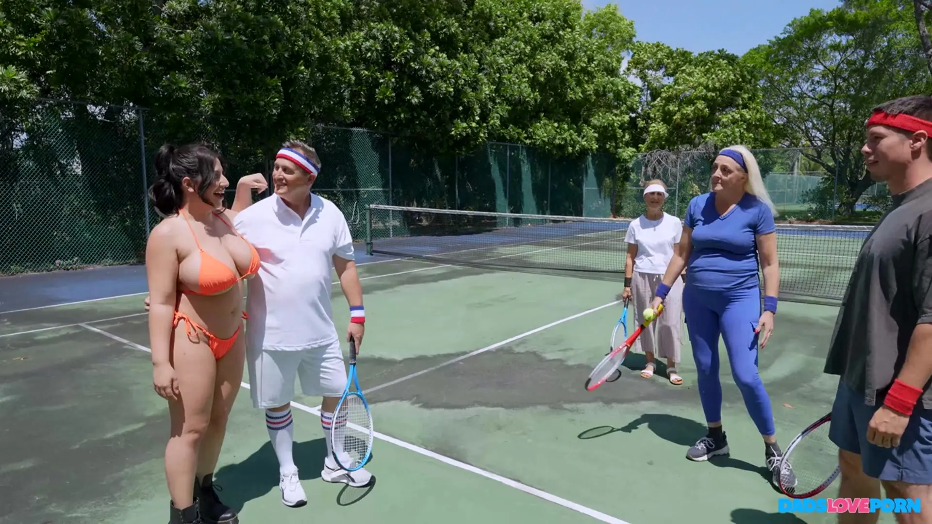 Sarah Arabic - Juego de tenis familiar cachonda | Picture (92)