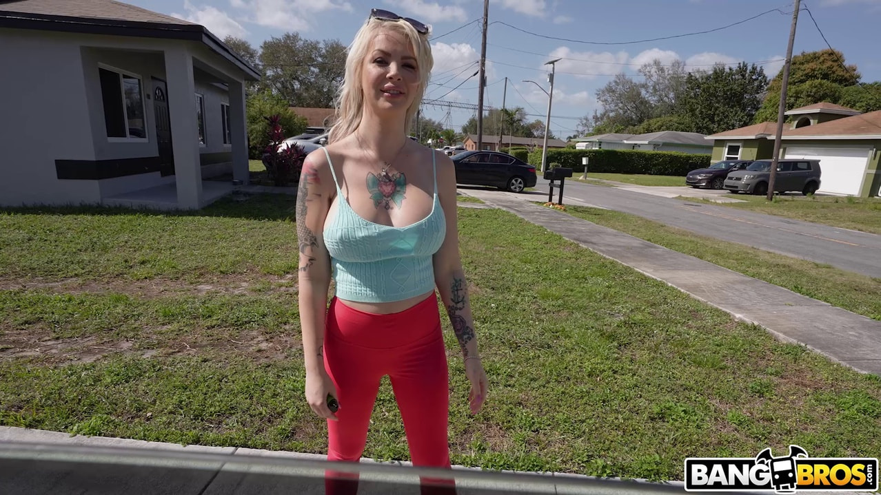 Fucking the Tattoo Girl