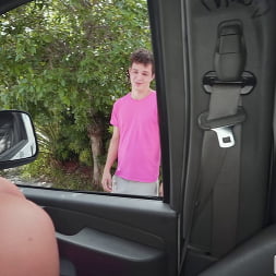 Slimthick Vic Reverse Bus!