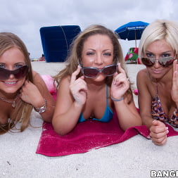 Beach Babes