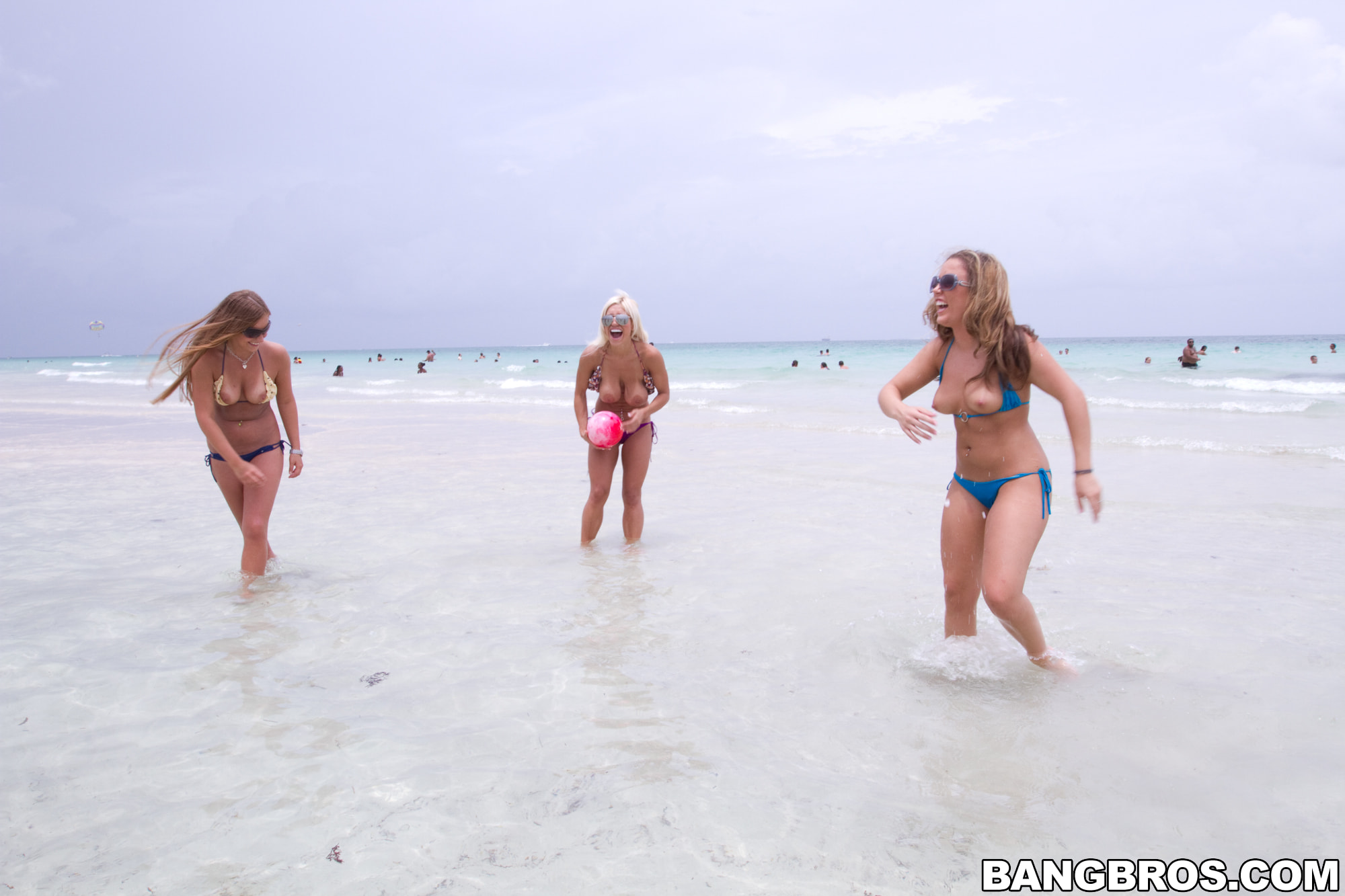 Beach Babes