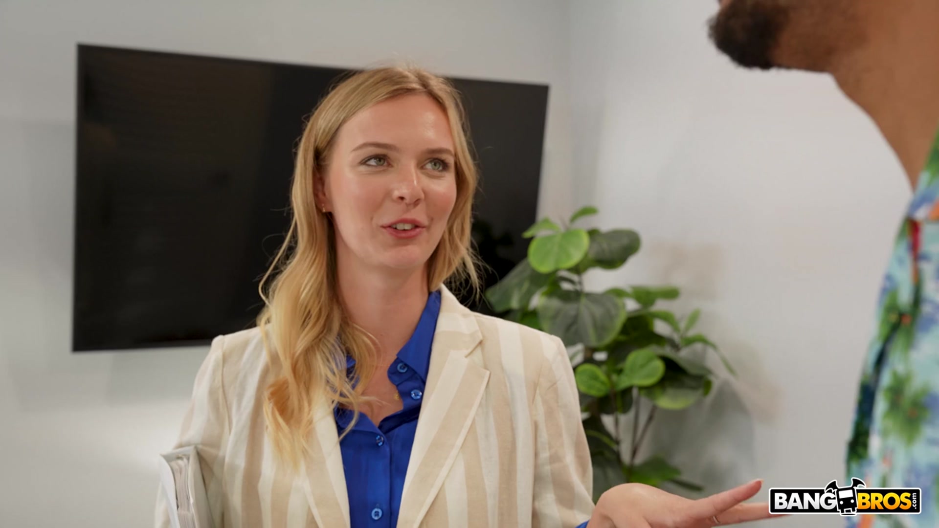 Realtor Loves Anal