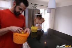 Valentina Nappi - Enjoying This Easter With Hot Anal | Picture (18)