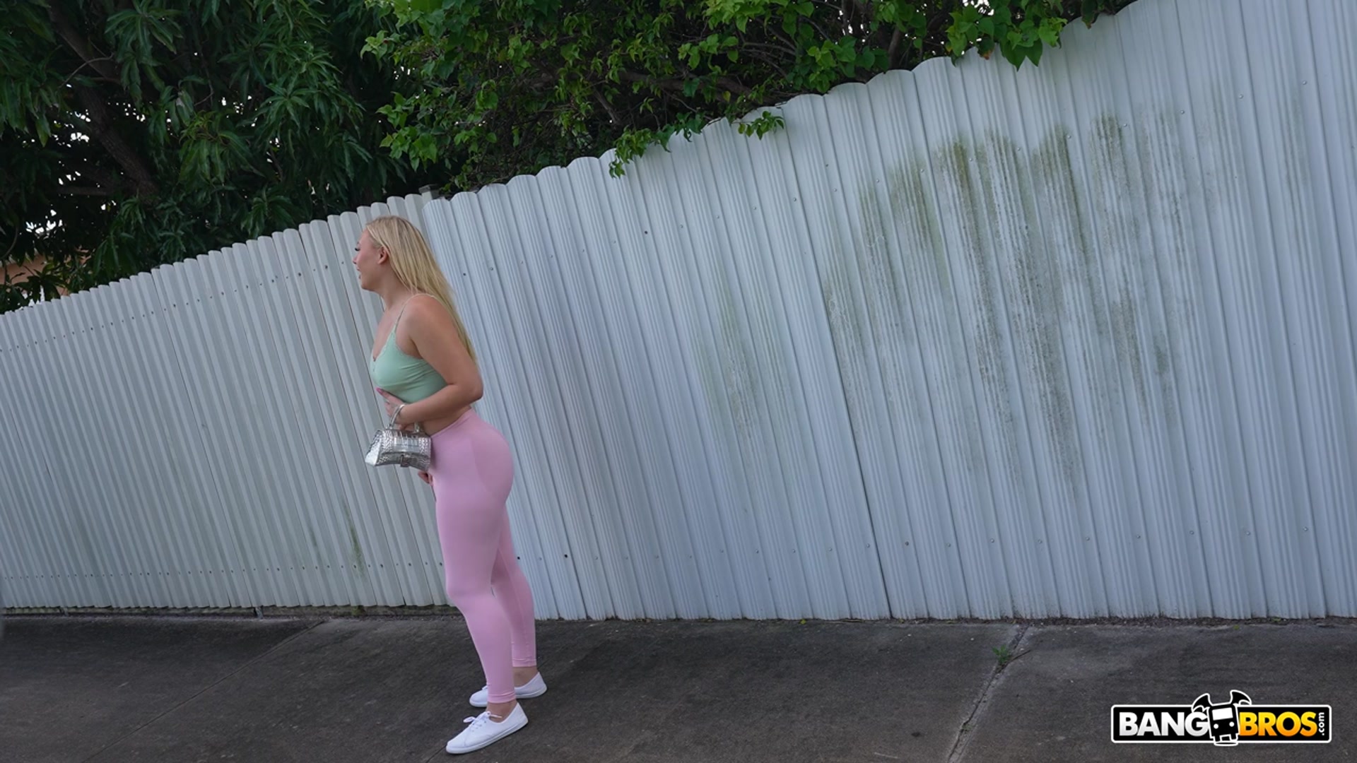Squirting vanna