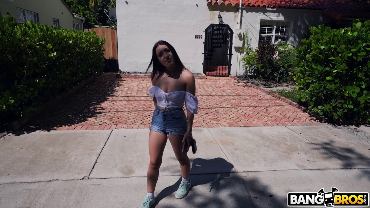 Sexy Shy Violet