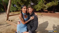 Yasmina Khan - Squirting Outside | Picture (150)