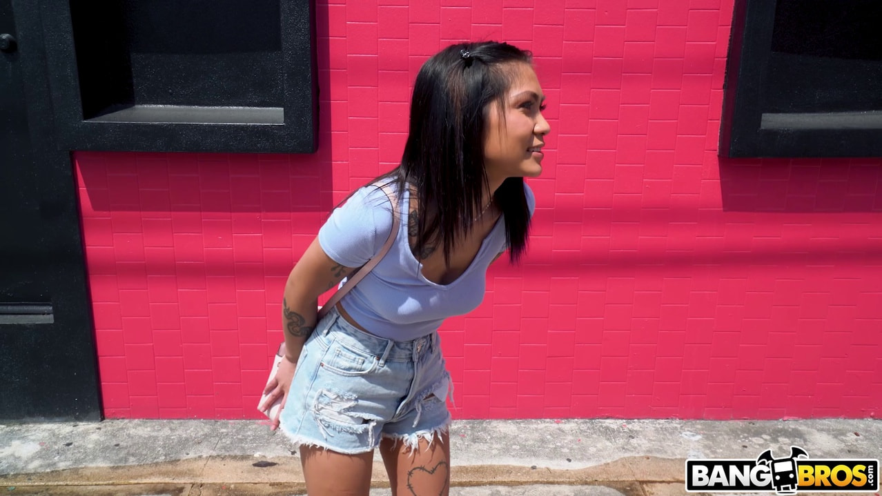 Rebellious Teen Fucks For Cash